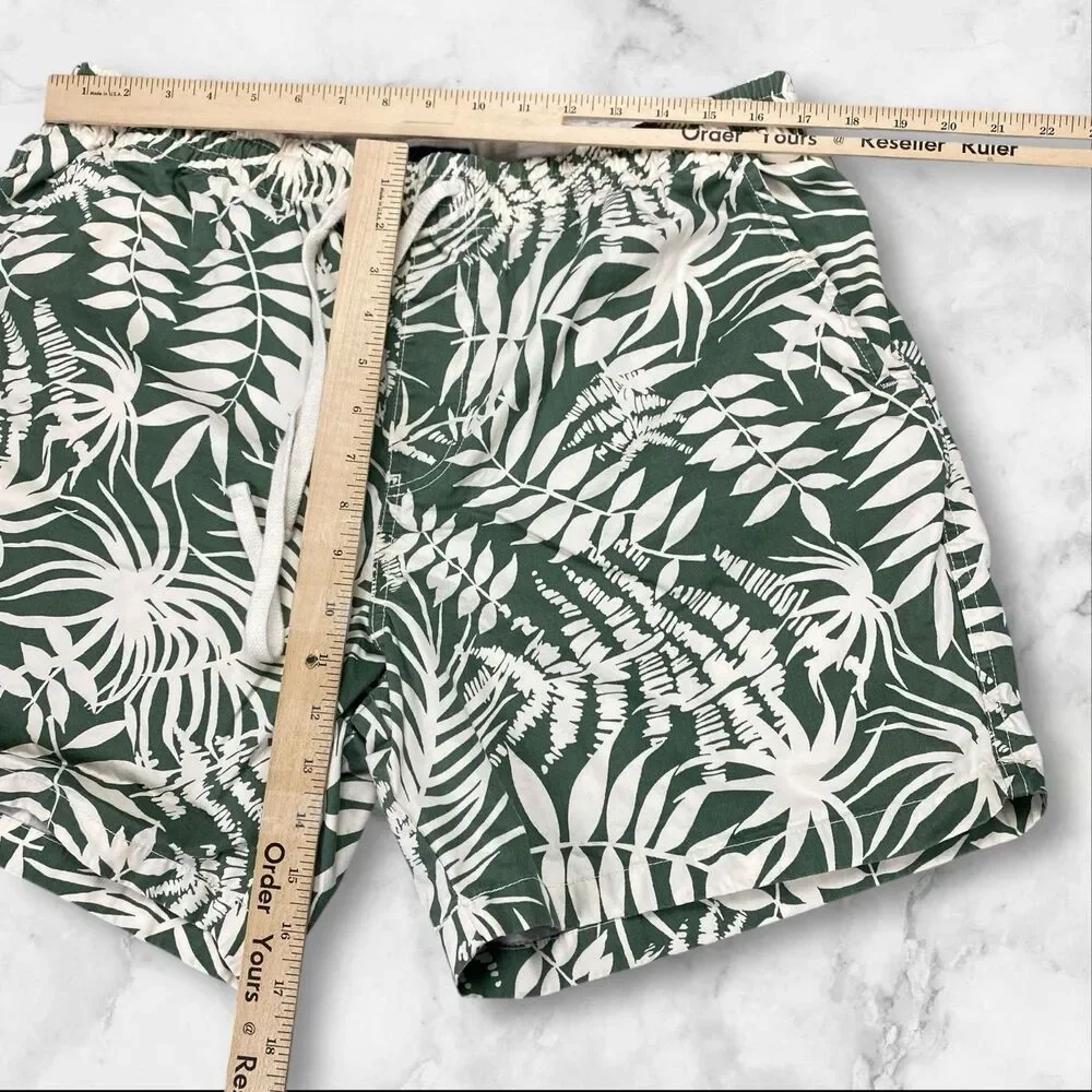 J Crew Mens Dock Beach Cotton Shorts Size X-Large‎ Green White